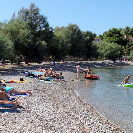 Apartments And Rooms By The Sea Sutivan, Brac - 2943 Bagian luar foto