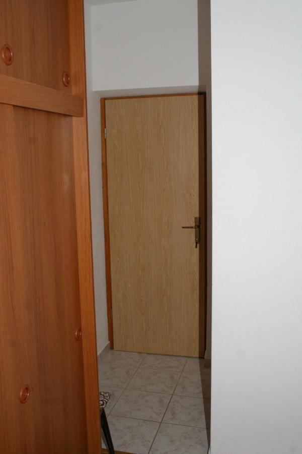 Apartments And Rooms By The Sea Sutivan, Brac - 2943 Bagian luar foto