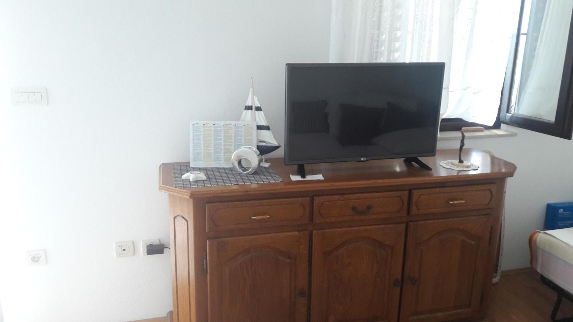 Apartments And Rooms By The Sea Sutivan, Brac - 2943 Ruang foto